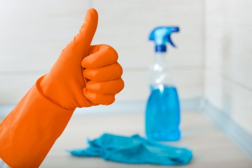 Local gutter cleaning for Tooting businesses and shops